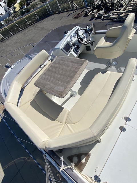 slider 19 Beneteau Antares 42